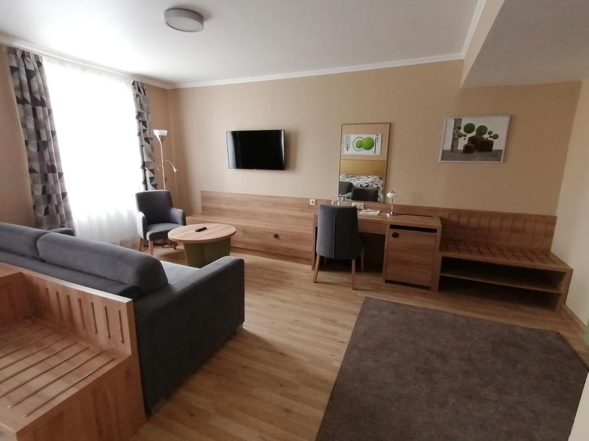 Arany Bárány Hotel Zalaegerszeg Kültér fotó