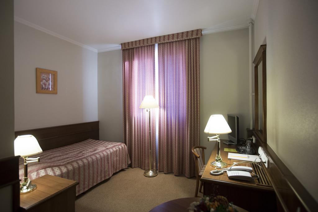 Arany Bárány Hotel Zalaegerszeg Kültér fotó