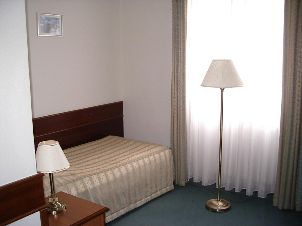 Arany Bárány Hotel Zalaegerszeg Szoba fotó