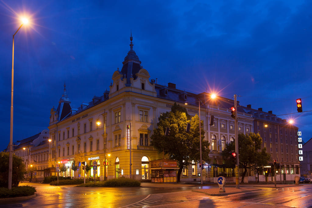 Arany Bárány Hotel Zalaegerszeg Kültér fotó